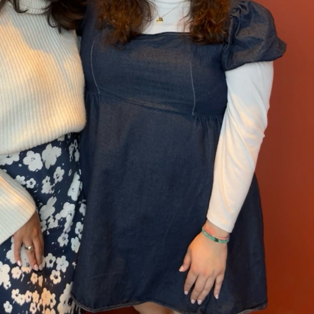 Elegant Navy Blue Women's Dress - Picture 3 of 3